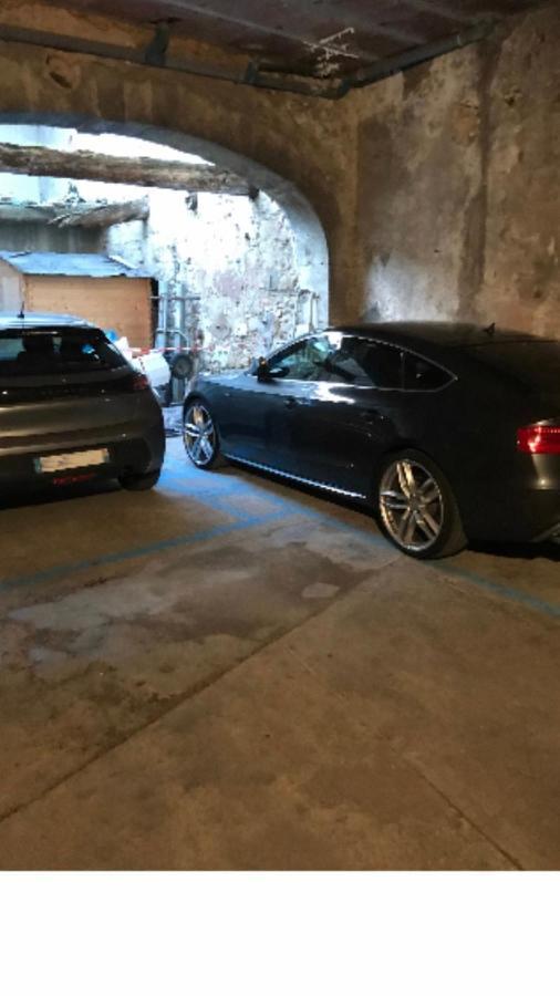 Appartement Avec Garage Centre Historique De Béziers Esterno foto