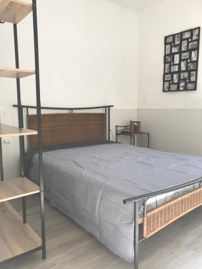 Appartement Avec Garage Centre Historique De Béziers Esterno foto
