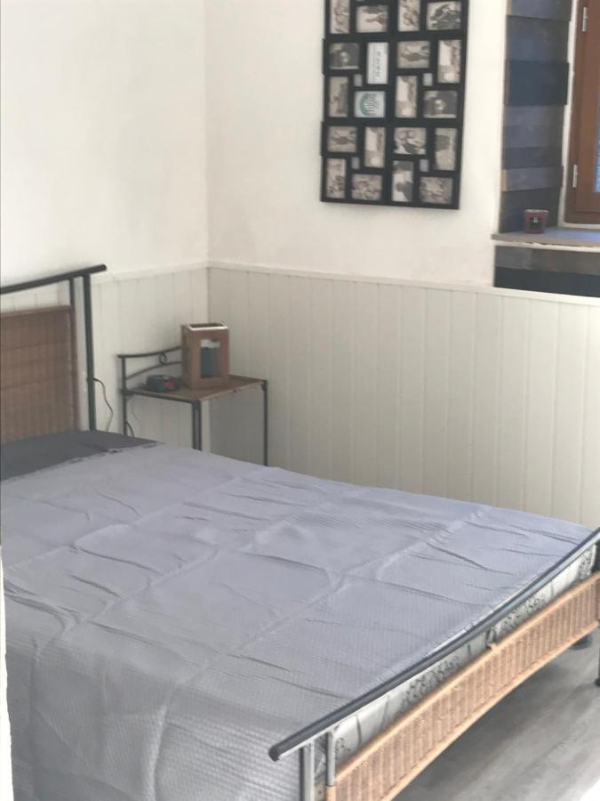Appartement Avec Garage Centre Historique De Béziers Esterno foto