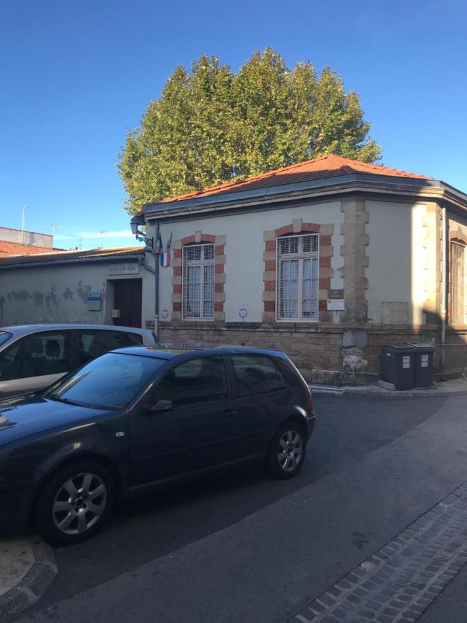 Appartement Avec Garage Centre Historique De Béziers Esterno foto